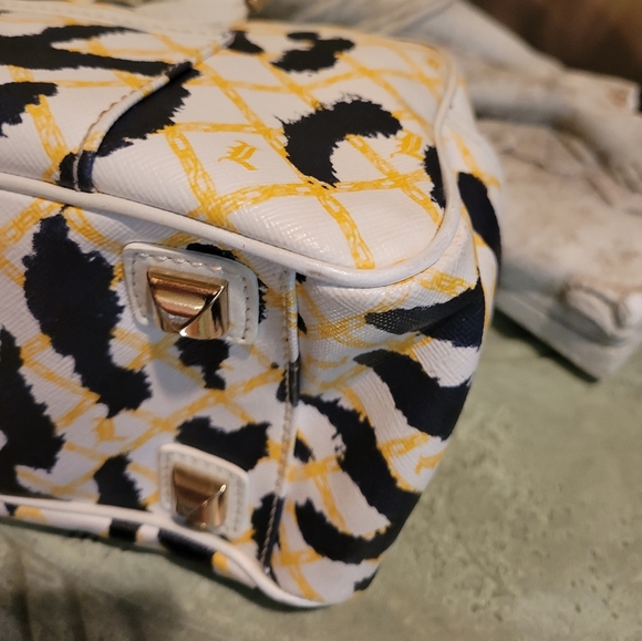 L.A.M.B. by Gwen Stefani White Leopard Handbag #397 - Picture 14 of 17